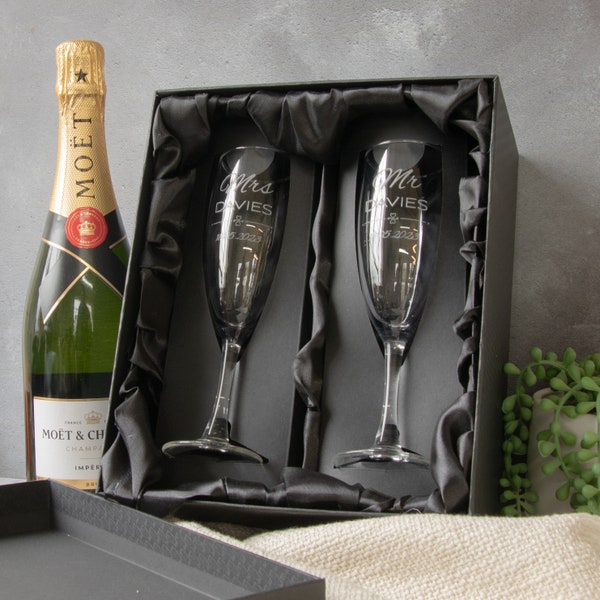 Champagne Flutes boxed gift set Personalised, Champagne Wedding Gift, Set of two Bride and Groom champagne Glasses, Laser Engraved,