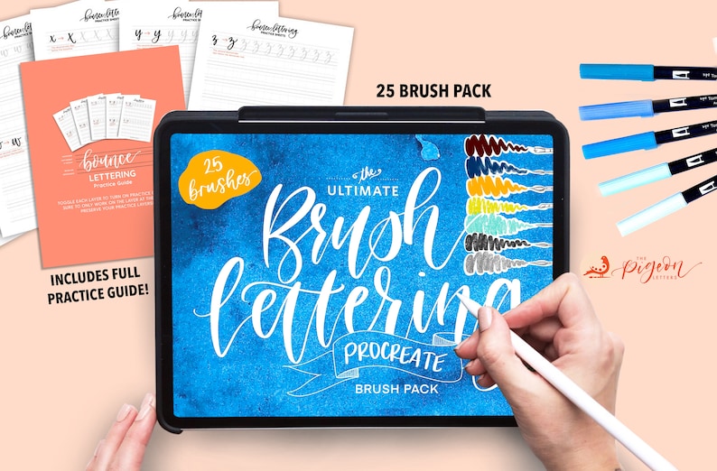 Puede incluir: Una ilustraci&oacute;n digital sobre un fondo azul con el texto "The Ultimate Brush Lettering Procreate Brush Pack" en blanco. La imagen muestra 25 trazos de pincel diferentes en varios colores. La imagen se muestra en la pantalla de una tableta.