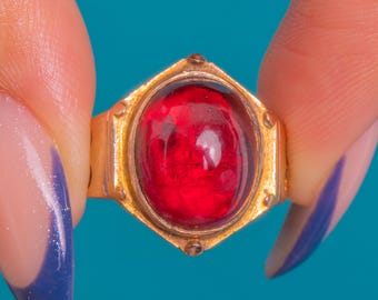 Victorian 9ct Rosy Gold Garnet Cabochon Dress Ring, 5.05ct Garnet, c.1880