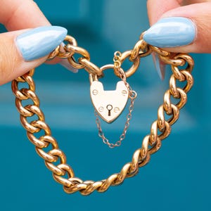 Antique 9ct Gold Curb Link Bracelet with Heart Padlock