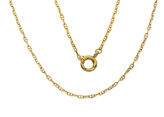 At Auction: A 14CT GOLD CHAIN