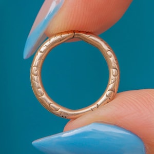 Georgian Era Embossed Carved Split Ring, 14.5mm