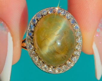 Victorian 18ct Gold & Platinum Cat's Eye Chrysoberyl Diamond Halo Ring