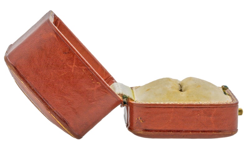 Art Deco Brown Leather Ring Box, The Goldsmiths & Silversmiths Co Ltd image 4