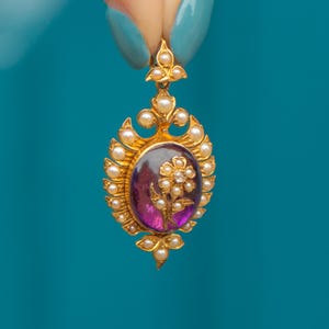 Antique 15ct Gold Amethyst Cabochon & Rose-cut Diamond Pendant, Locket Back