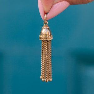 Victorian 9ct Gold Tassel Pendant