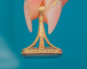 Victorian 15ct Gold Banded Agate Fob
