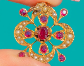 Antique 9ct Gold Ruby & Pearl Clover Pendant