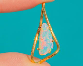 14ct Gold Opal "Loupe" Pendant