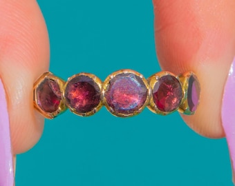 Georgian 9ct Gold Flat-Cut Garnet Half Hoop Ring, c.1800
