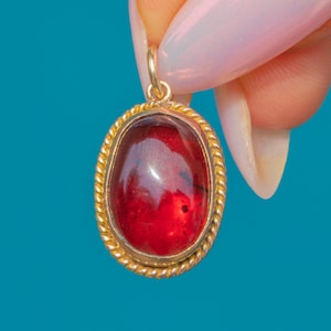 Antique 9ct Gold Garnet Charm, 3.79ct