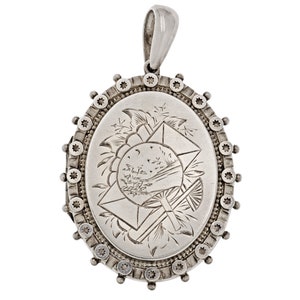 Victorian Aesthetic Sterling Silver Locket, c.1880