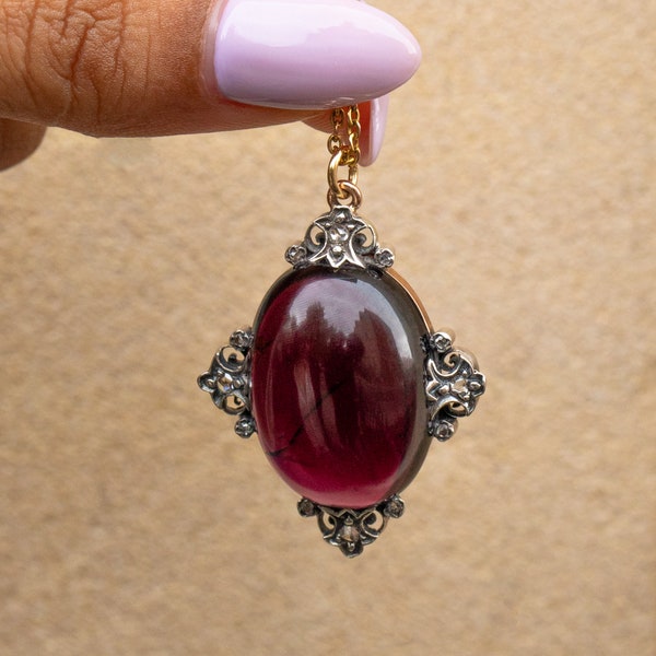 Victorian Garnet Cabochon Rose-Cut Diamond Pendant, 38.00ct.