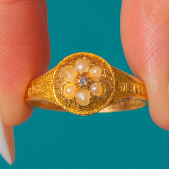 Victorian 18ct Gold Engraved Forget-me-not Pearl Diamond Ring, C