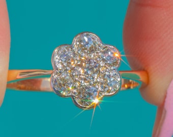 Edwardian 18ct Gold 0.75ct Diamond Daisy Ring