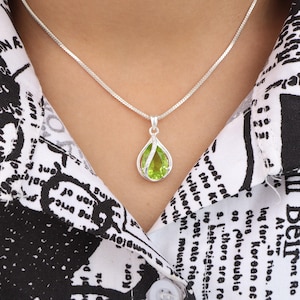 Dainty Peridot Pendant, 925 Sterling Silver Necklace, Peridot Gemstone Pendant, Unique Teardrop Necklace, Birthstone Pendant, Wedding Gift