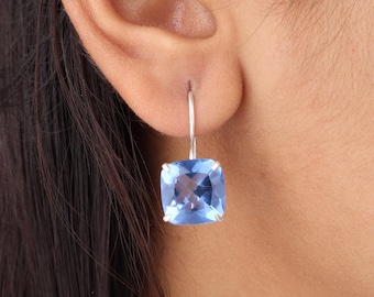 Pendientes colgantes de tanzanita azul con corte cojín, en plata de ley 925, con engaste de garras, de 2,54 cm. Pendientes únicos para fiesta.