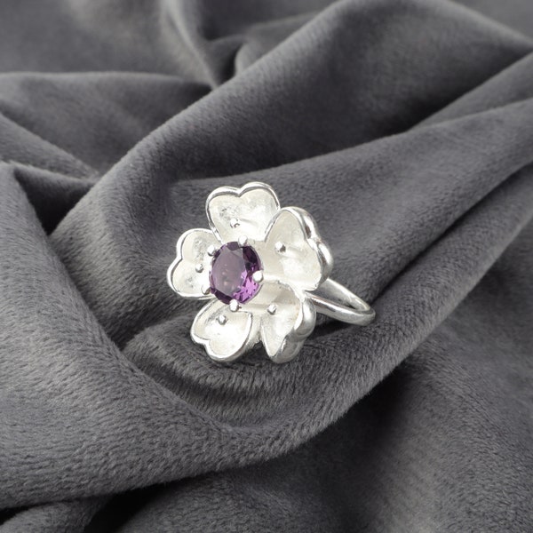 Natural African Amethyst Gemstone 925 Sterling Silver Jewelry Flower Ring, Amethyst Purple Color Ring, Designer Silver Flower Ring For Her