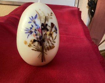 Egg candle with real FLOWERS 14 x 10 cm