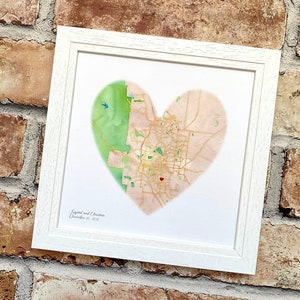 Seidengeschenk für 4 oder 12 Jahre verheiratet, gerahmte Aquarellkarte von jedem Ort, Ihr besonderer Platz als Paar, durchdachtes und bedeutungsvolles Geschenk