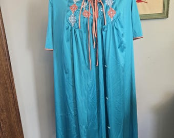 Vintage 70s JC Penny Misses Aqua Blue Robe and Night Gown with Peachy Pink Embroidery Set