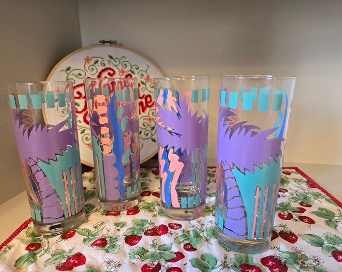 Set of 4 80s Retro Drinking Glasses - Etsy