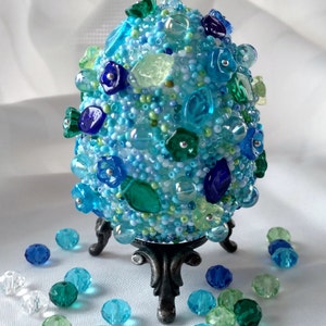 Mit Juwelen besetztes Ei, Osterei, Osterei, Schmuckkunst, Wohndekor, Kunstsammler, OOAK Geschenke, Familienerbstück Kunst, Wohnaccessoires