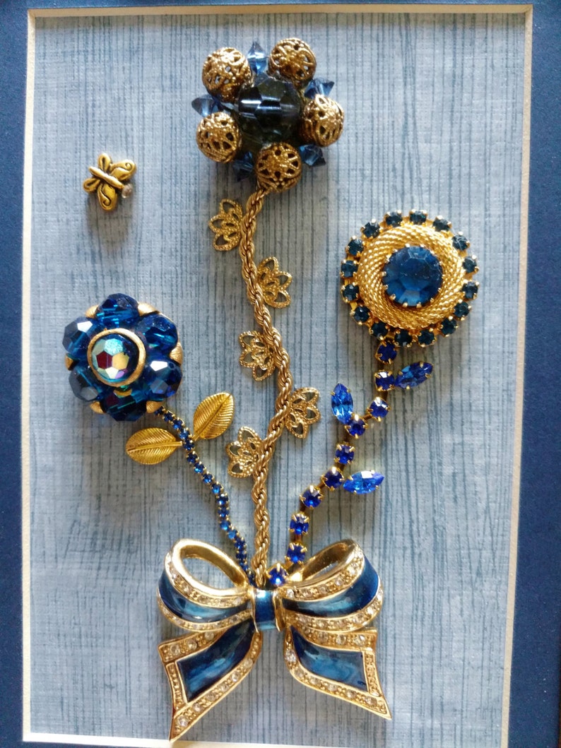 Vintage Framed Jewelry Art Home Decor Family Heirloom Art