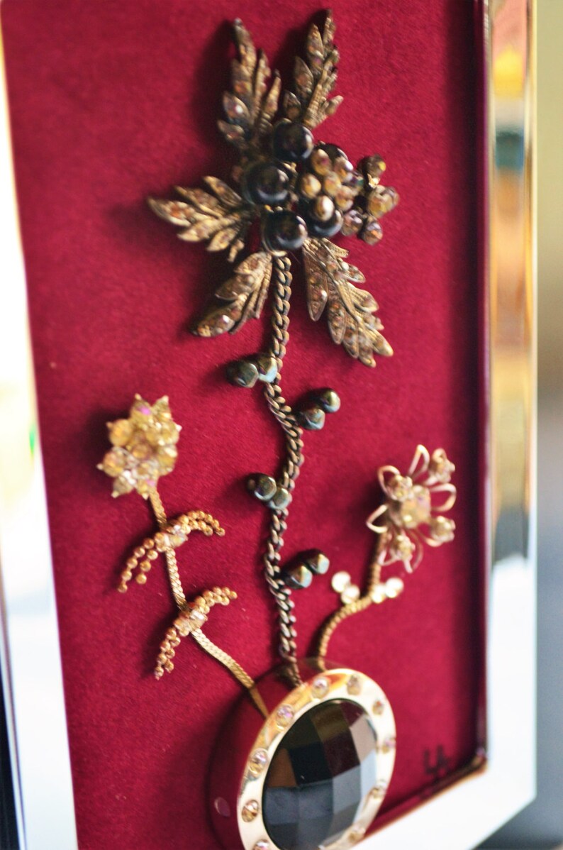 Vintage Framed Jewelry Art Home Decor Family Heirloom Art