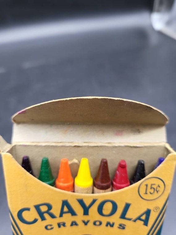 Vintage No.8 Crayola Crayons 8 Count 15 Cent Box 