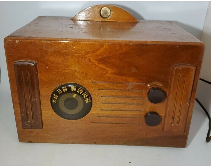 1938 Philco Radio Model 3812 Restored. and Working. FREE Shipping