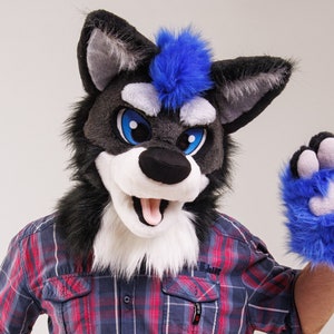 Geprefabriceerde of op maat gemaakte grijze wolven fursuit mini gedeeltelijk, fursuit te koop, wolven fursuit Oneandonlycostumes