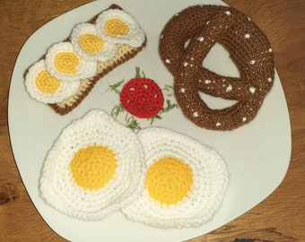 Egg breakfast for the children's kitchen