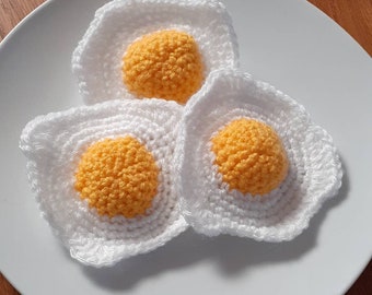 Set of 3 fried eggs