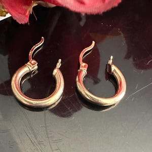 10K Hoop Earrings, 1.5 gm Solid Gold