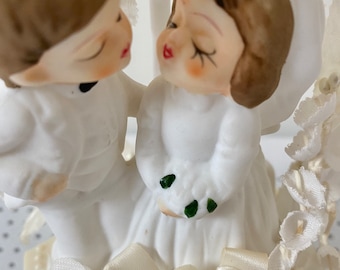 Wedding Cake Topper, Bride Groom Topper