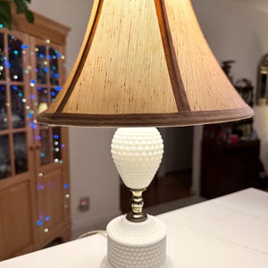Hobnail Table Lamp
