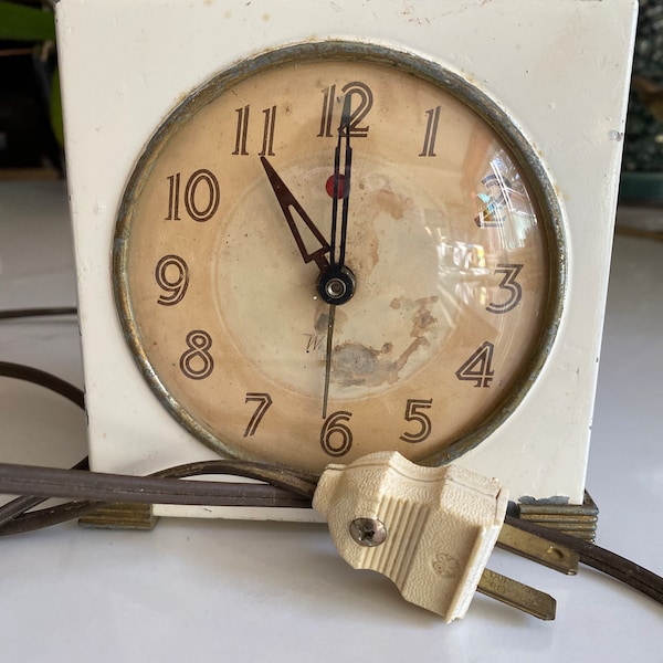1948 Alarm Clock, Logan Self Starting Clock