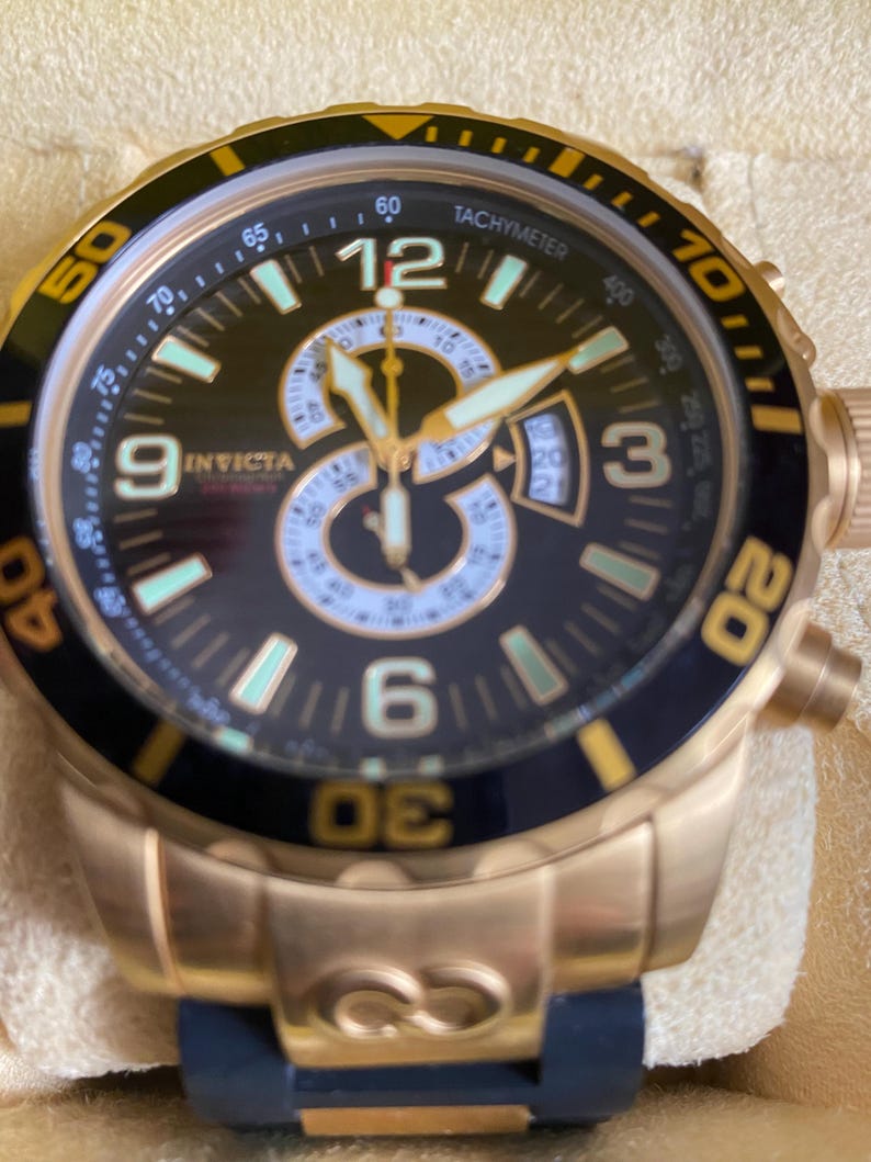 Vintage Invicta Men's Wrist Watch image 20