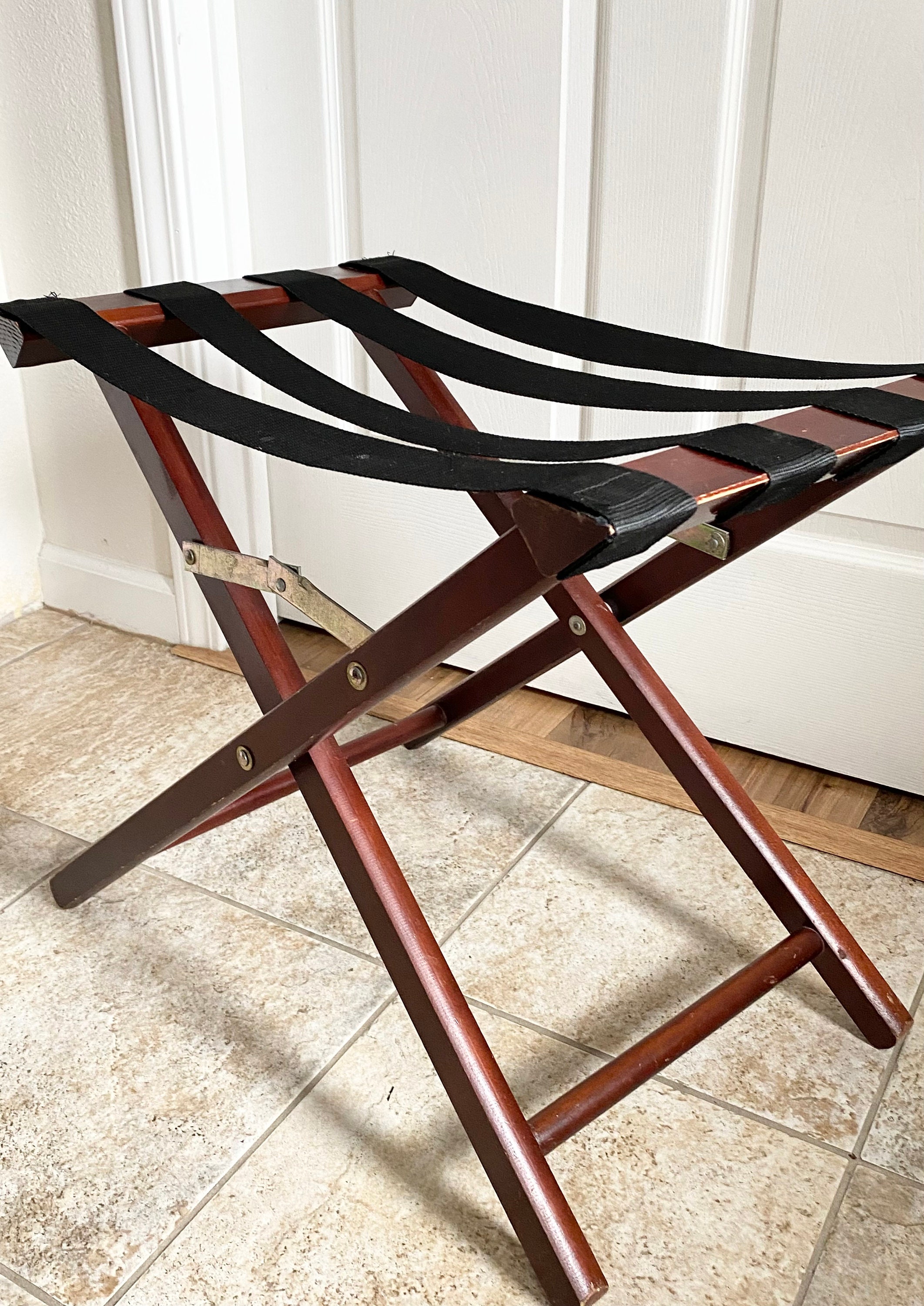 Acrylic and Leather Luggage Rack + Reviews