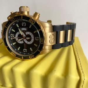 Vintage Invicta Men's Wrist Watch image 10