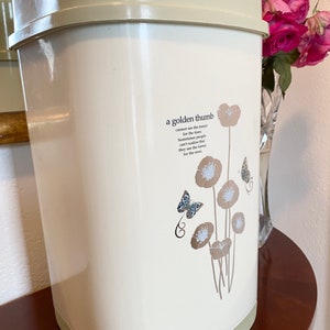 Retro Style Wastebasket, Made in Korea