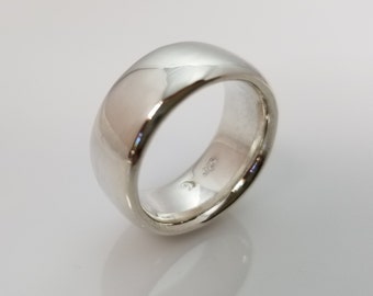 Full Moon Ring: Handcrafted Silver Ring with Unique Design and Satisfying Weight