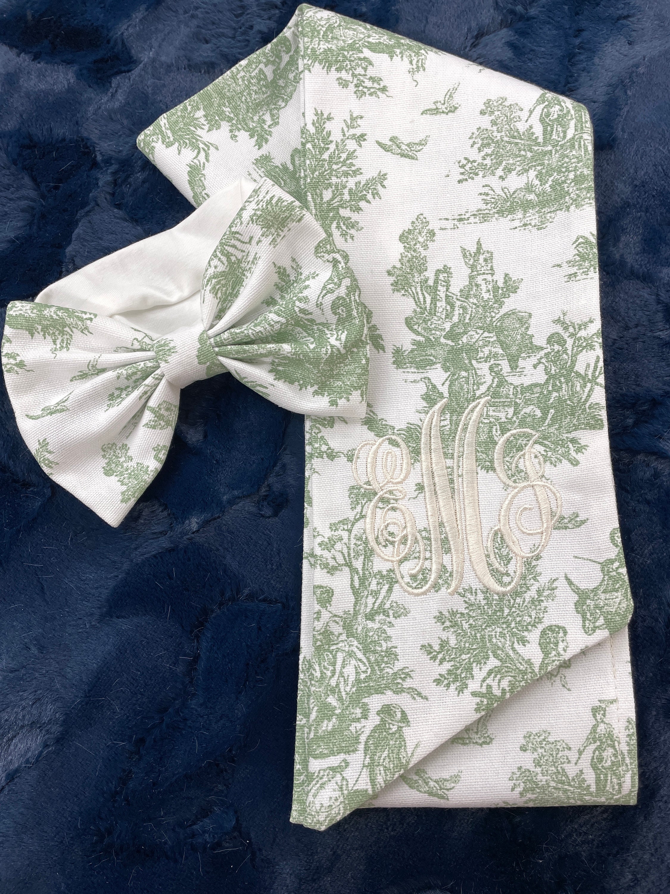 Monogrammed Newborn Baby Green Toile Bow Sash, Maternity Photo Prop, Monogrammed Newborn Wrap, Baby Photo Prop, Big Bow