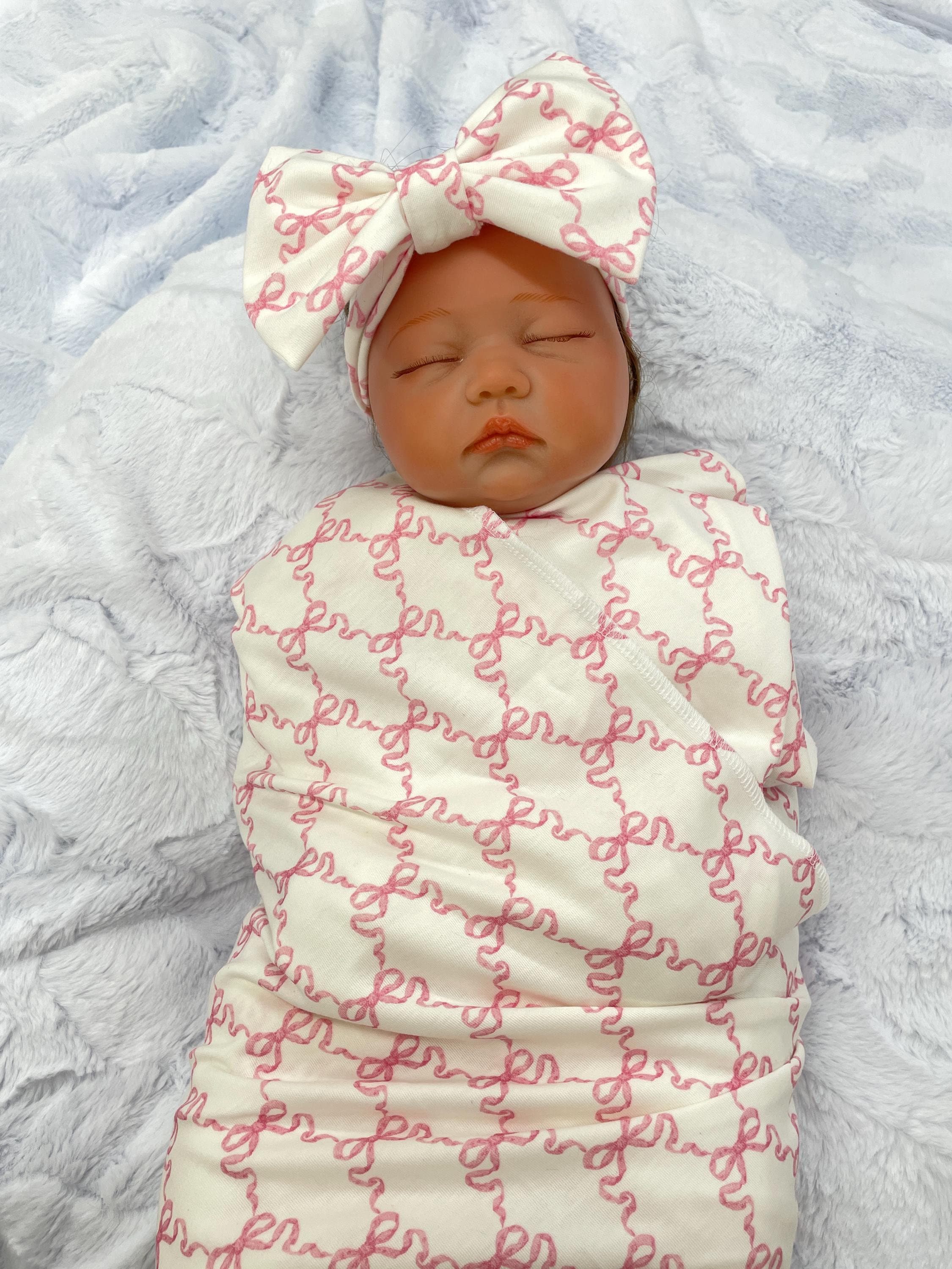 Posh Peanut Swaddle Baby Swaddle Blanket \u0026 Hat Set - Bamboo Viscose Receiving  Blankets With Heart Pattern Bow Tie Set, image size:2250x3000