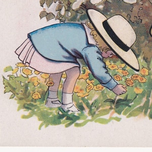 Feliz verão / Colhendo flores - Lindo cartão postal vintage da Suécia, década de 1920 - Axel Mattiasen - Crianças, menina, campo, moda rural - Jean