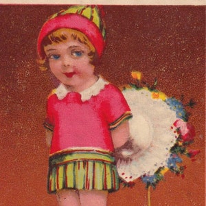Félicitations 1938 - Jolie petite carte postale suédoise ancienne - Petite fille avec un bouquet de fleurs cadeau enfant - Mode vintage
