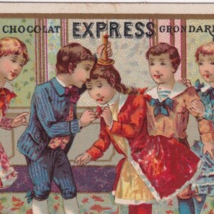 Juego de niños / Beso del candelabro - Lovely Victorian Trade Card 1895 Chocolate Grondard - Paris girl dress fashion - Vintage Minot