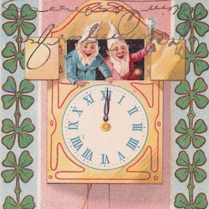Deseos de Navidad y Año Nuevo 1903 - Postal antigua sueca rara - Reloj de cuco de medianoche con gnomo enano y tréboles de cuatro hojas - Tarjeta de felicitación
