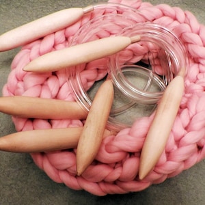 Giant Knitting Needles Size 50 25mm circular – Loopy Mango